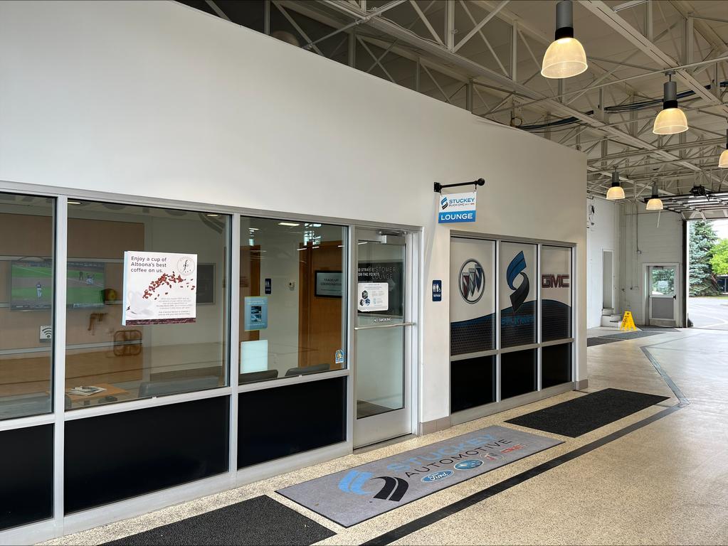 Dealership gallery photo 3